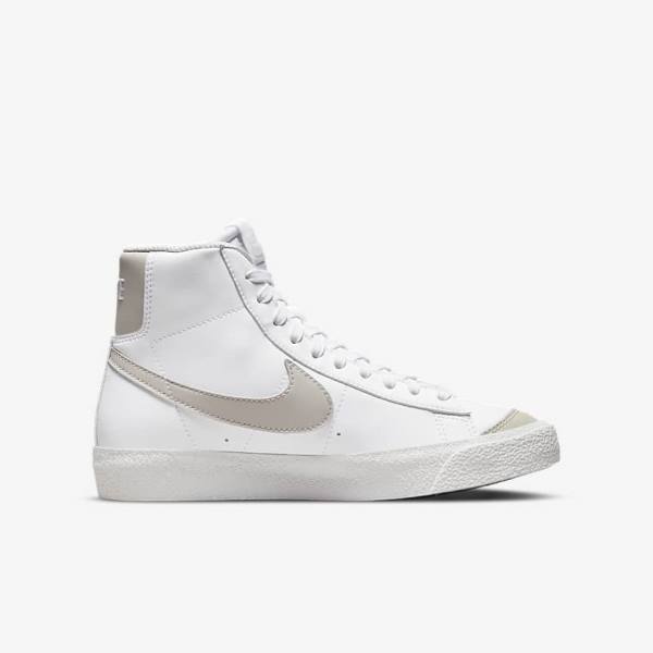 Zapatillas Nike Blazer Mid 77 SE Older Niños Blancas Beige Claro | NK789VAR