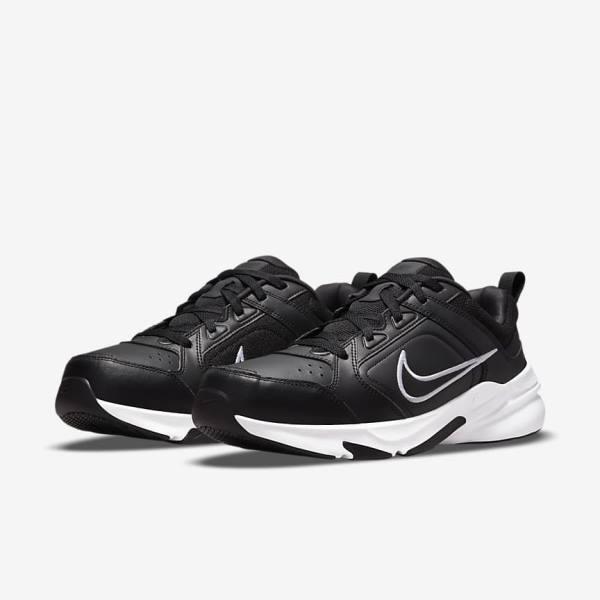 Zapatillas Nike Defy All Day (Extra Anchos) Hombre Negras Blancas | NK201URB