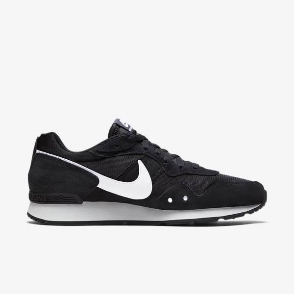 Zapatillas Nike Venture Runner Hombre Negras Blancas | NK160TDX