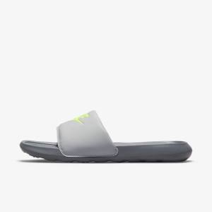 Chanclas Nike Victori One Hombre Gris | NK924JMN